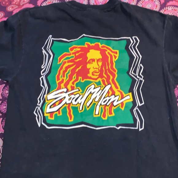 Classic 90s Soul Mon T-shirt. Size L. 21 x 30 - Picture 10 of 10
